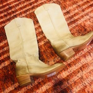 Cowboy Boots Size 8 women's